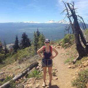 Meet your Posher, Lara